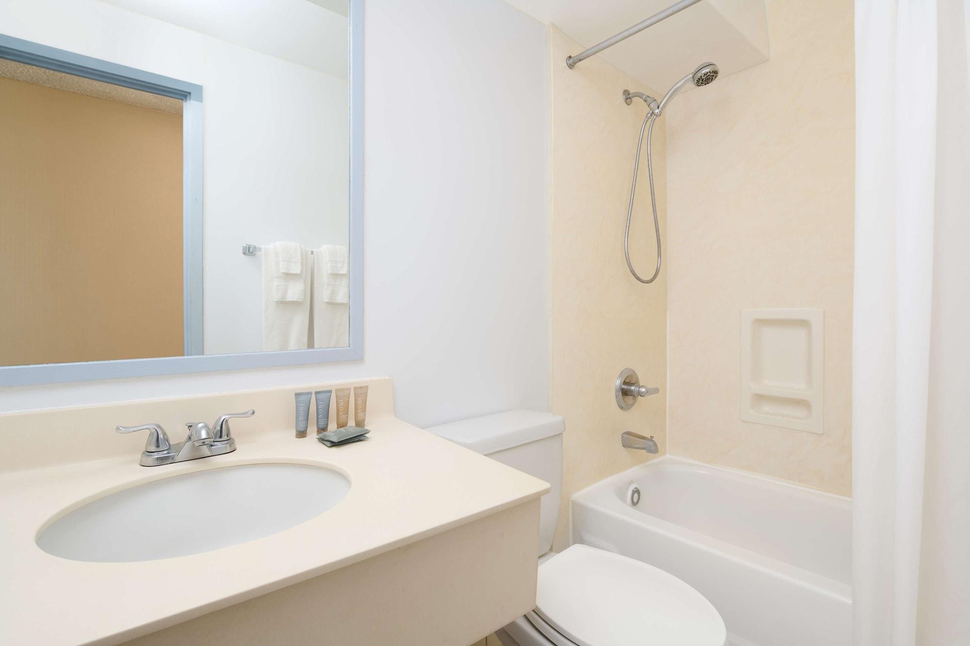 Ewa Hotel Waikiki Гонолулу Экстерьер фото