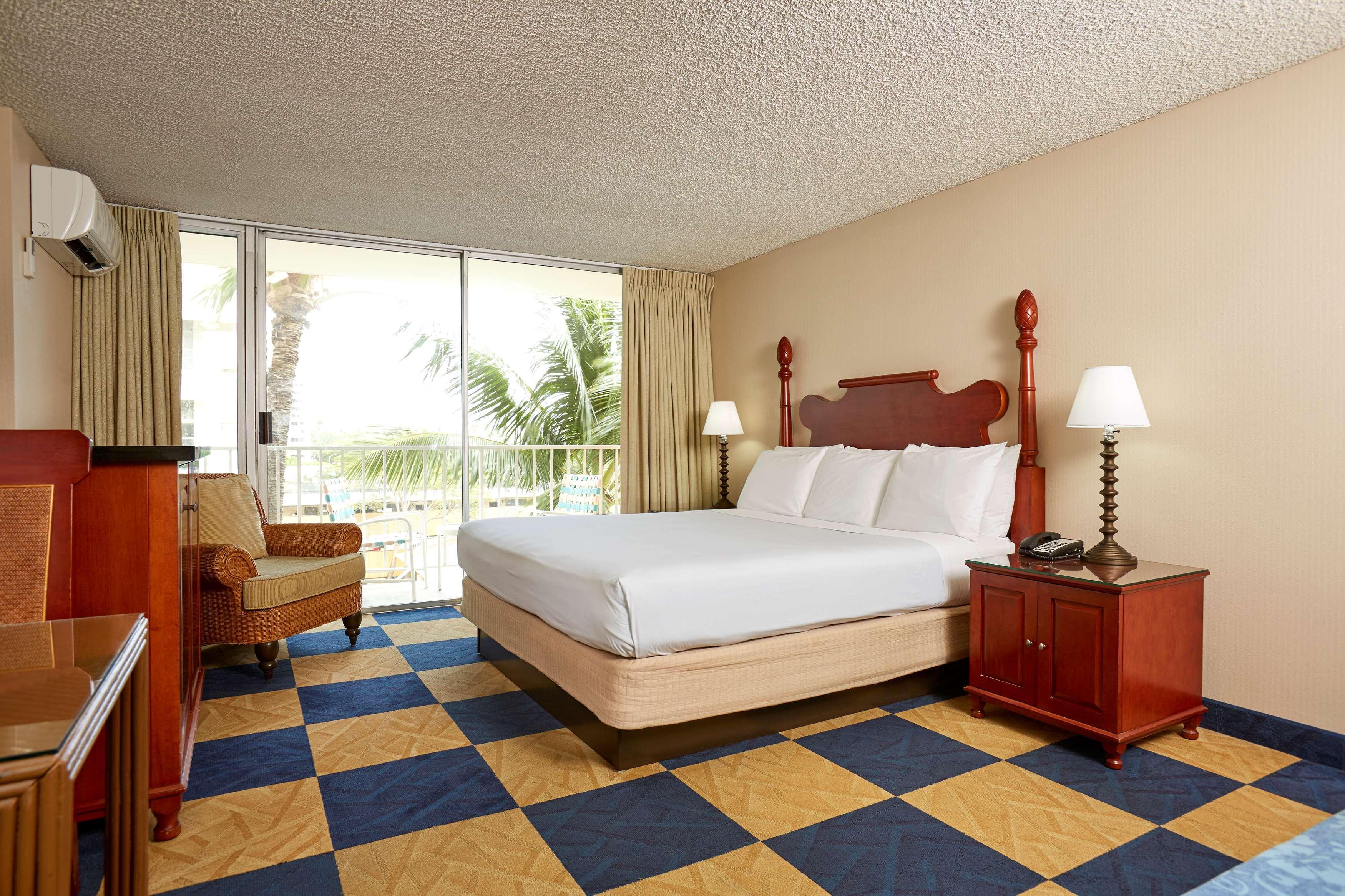 Ewa Hotel Waikiki Гонолулу Экстерьер фото