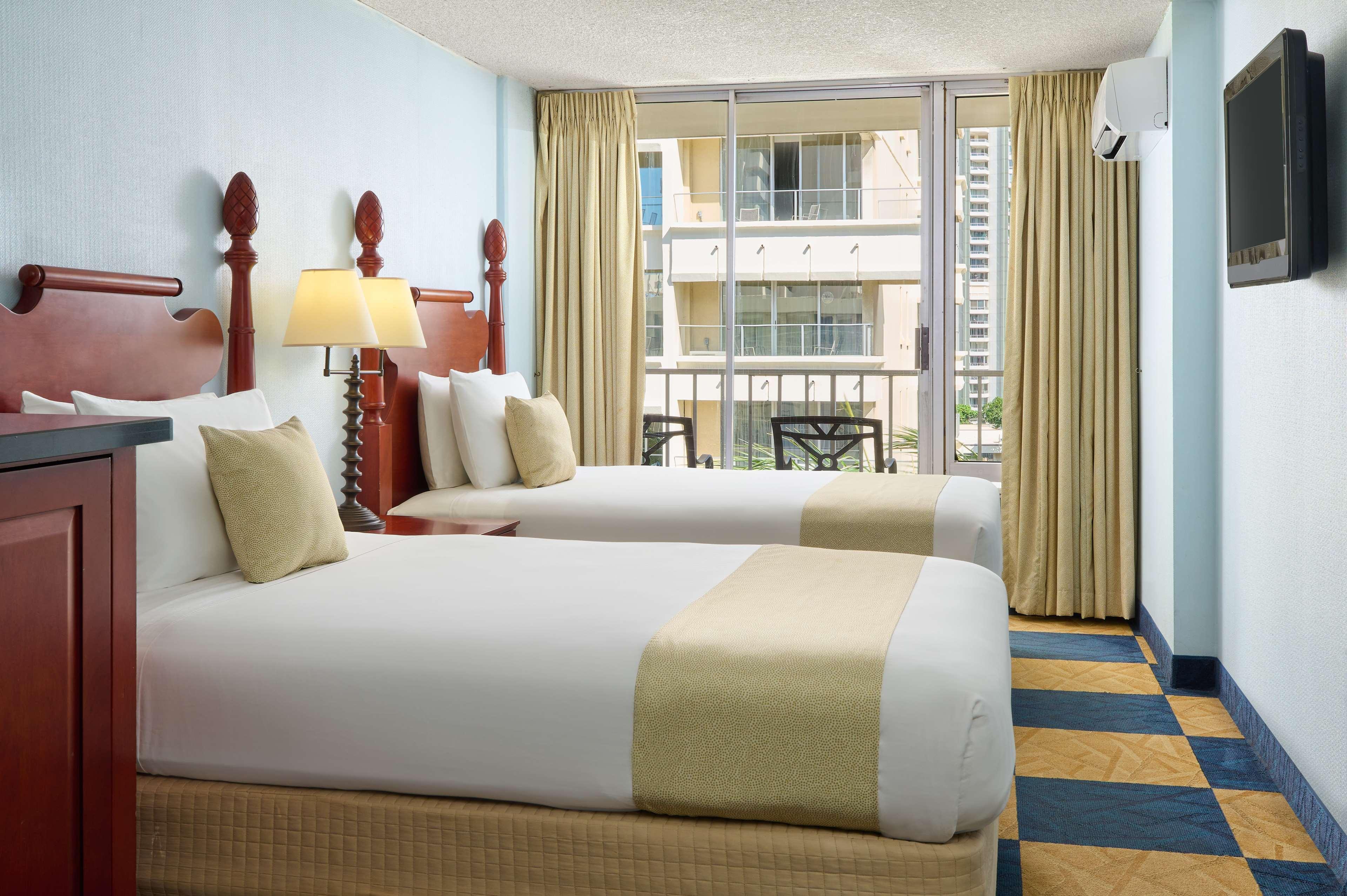 Ewa Hotel Waikiki Гонолулу Экстерьер фото