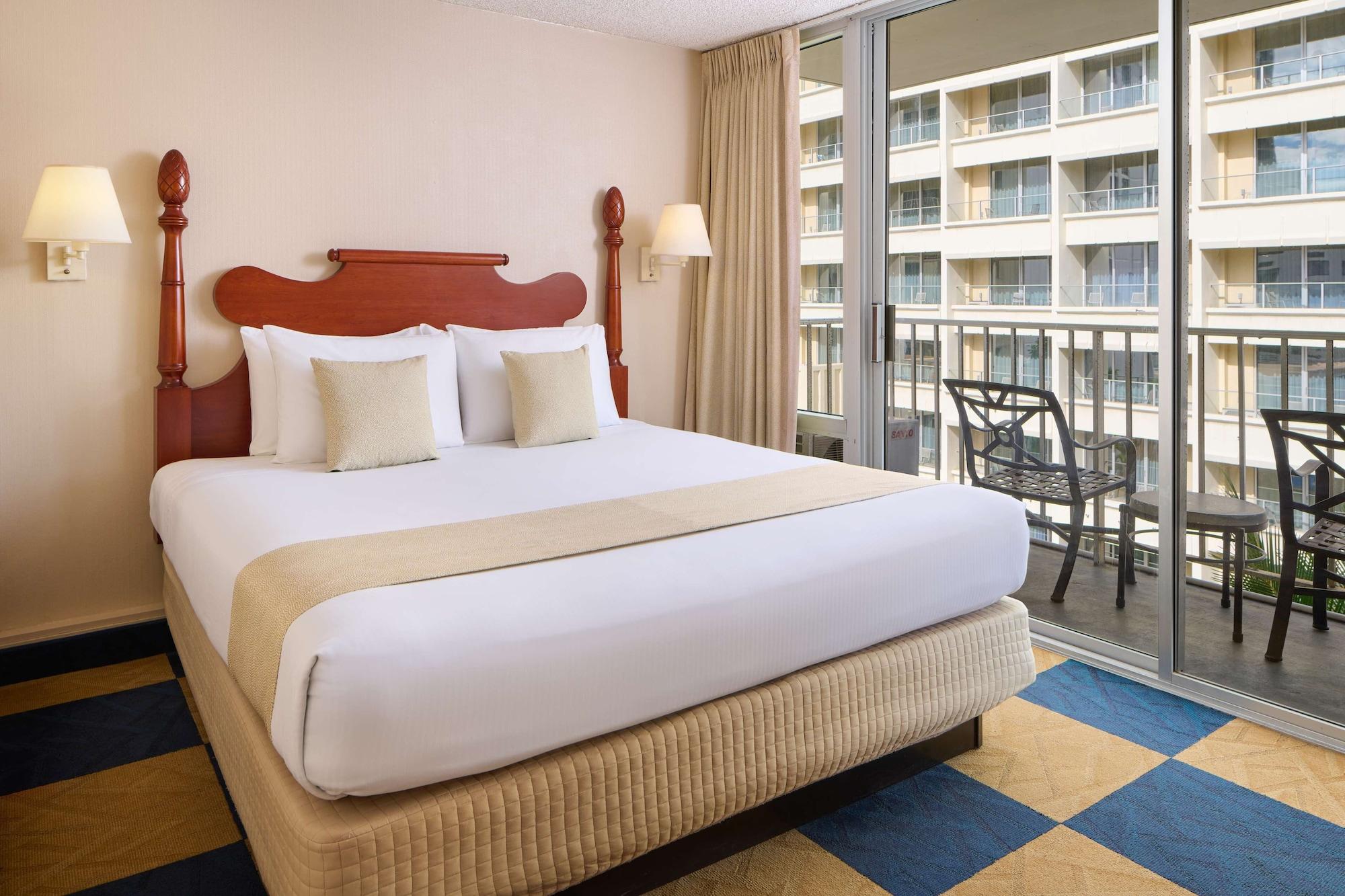 Ewa Hotel Waikiki Гонолулу Экстерьер фото