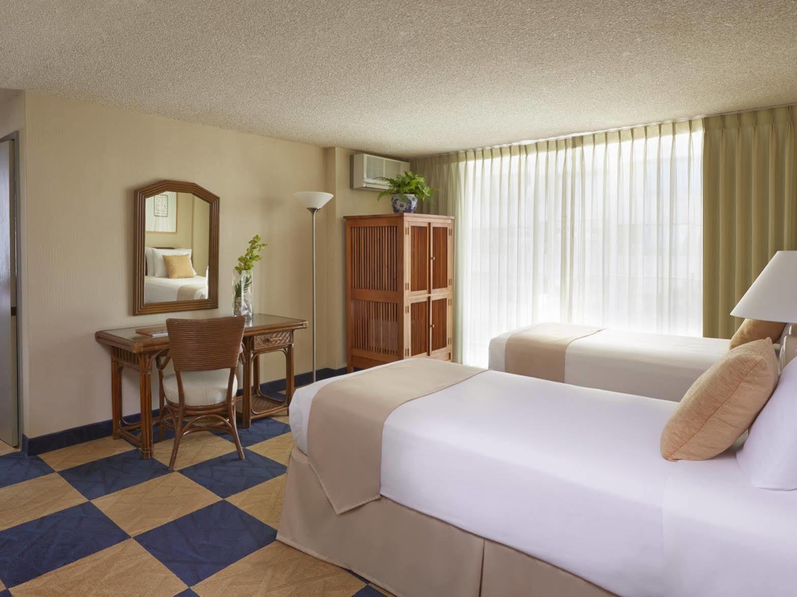 Ewa Hotel Waikiki Гонолулу Экстерьер фото